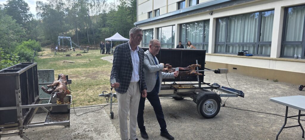 Cochon à la broche préparé par la Boucherie Orion